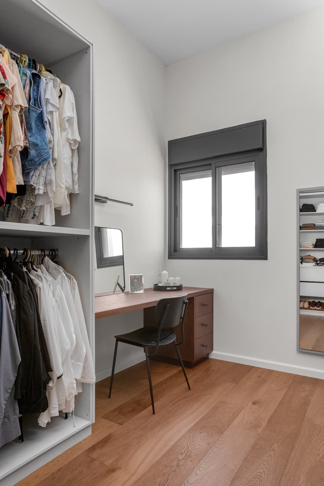 Project Image /assets/projects/b&o/bo30.jpg