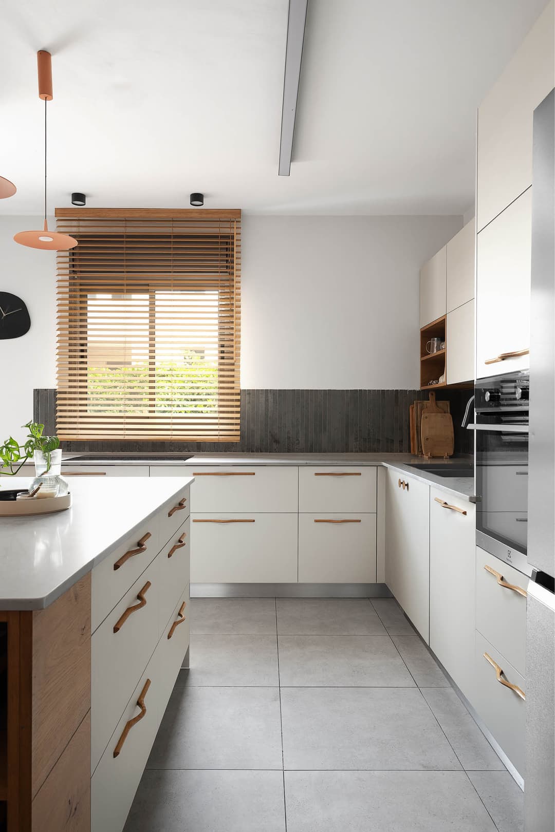 Project Image /assets/projects/m&s/M&S_long12.jpg