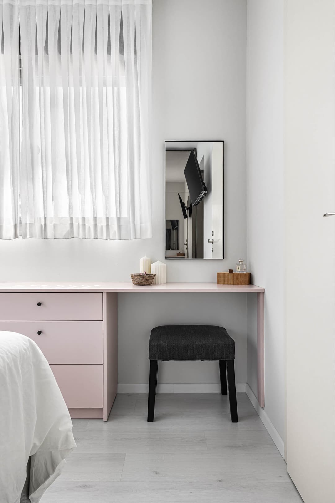 Project Image /assets/projects/p&y/P&Y_long33.jpg